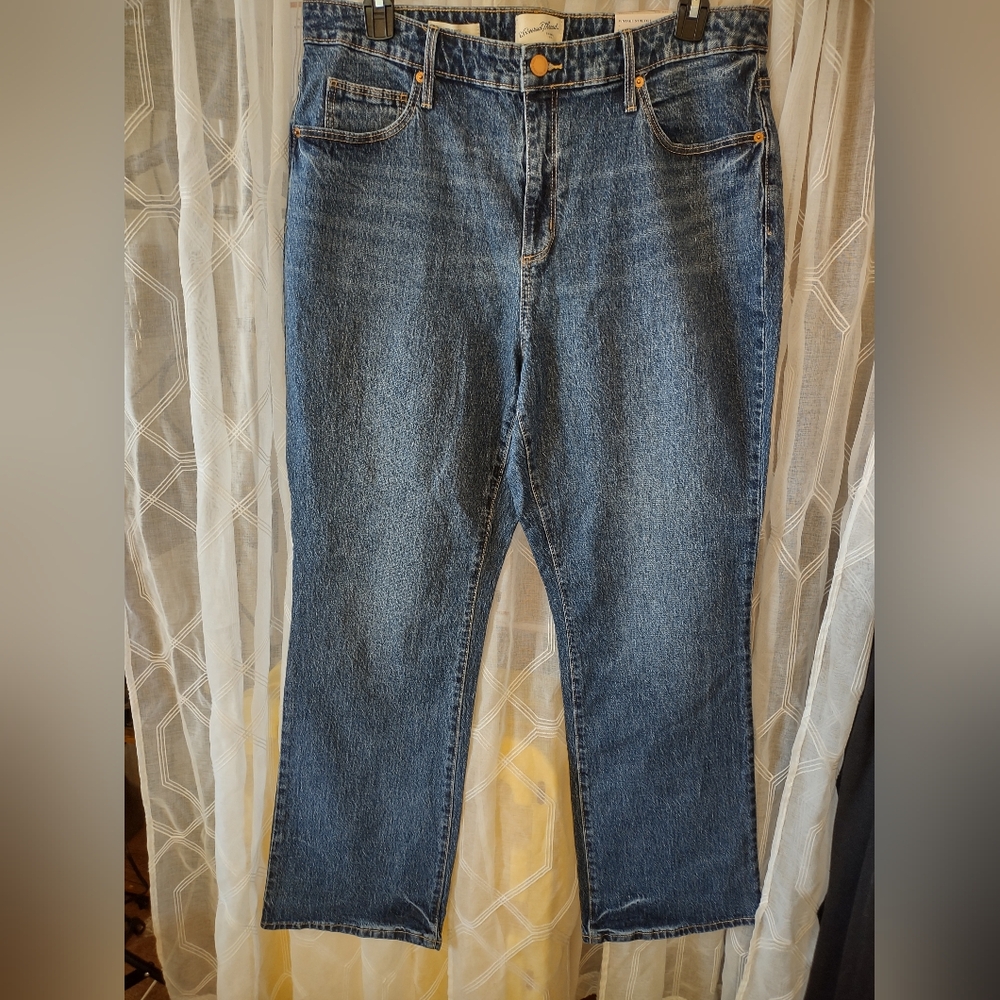 Universal Thread Light Blue Denim Jeans